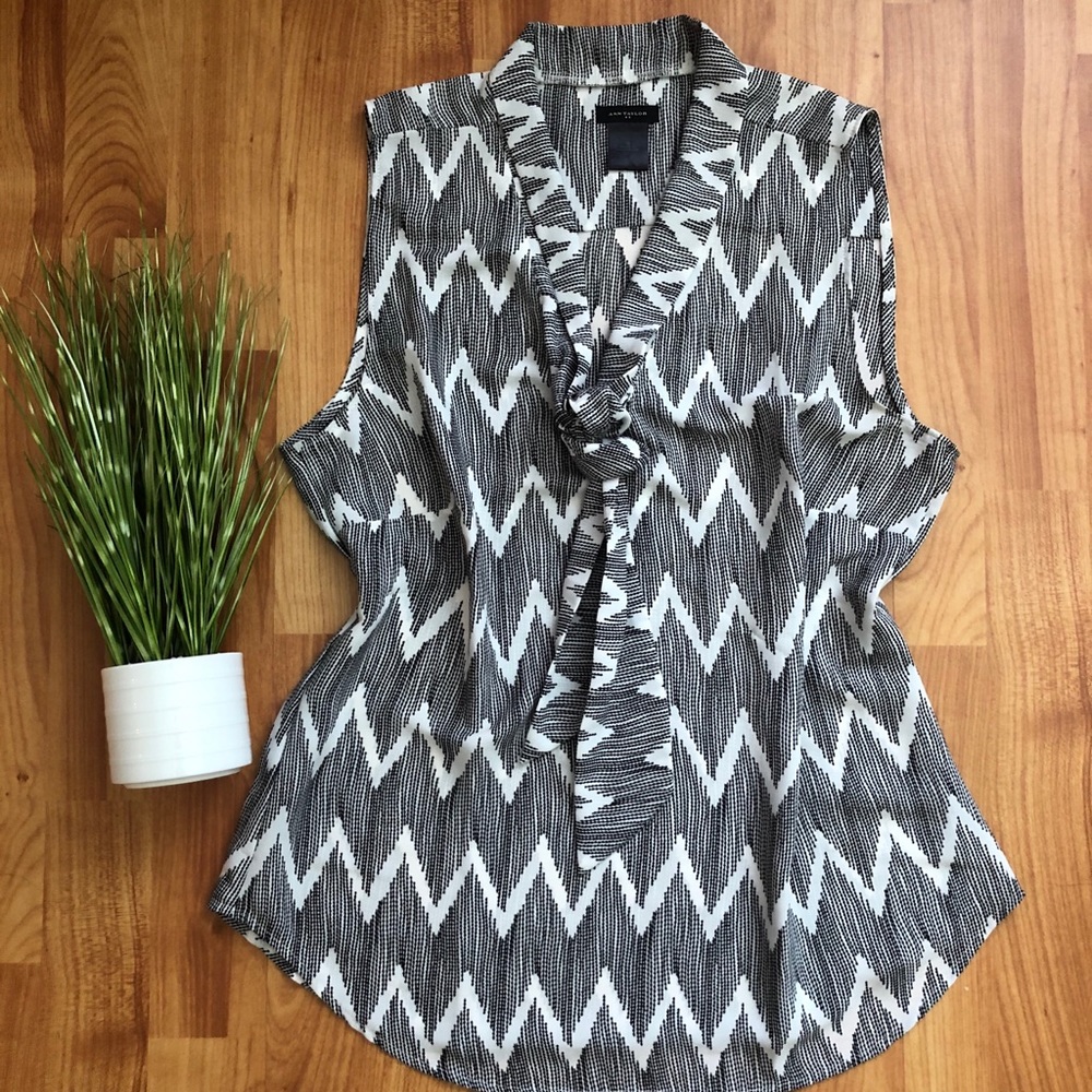 Ann Taylor Zig Zag Tie Front Sleeveless Blouse
